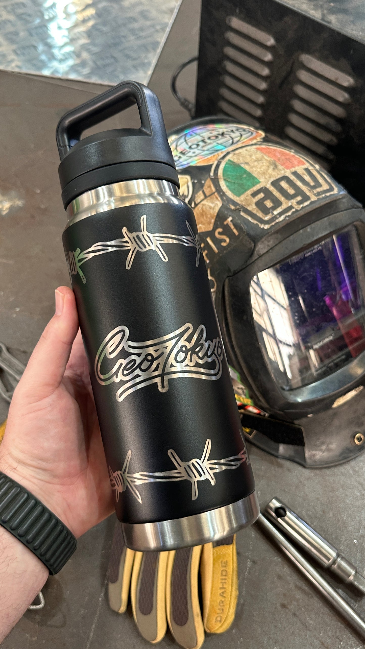 GEOTOKYO LIMITED ✧ BOTTLE WITH CHUG LID BLACK *PRE-ORDER*